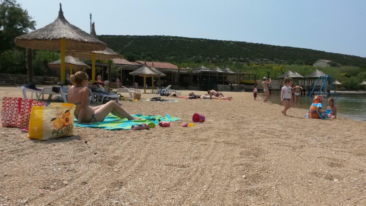 Novalja Centar Apartment Bagian luar foto